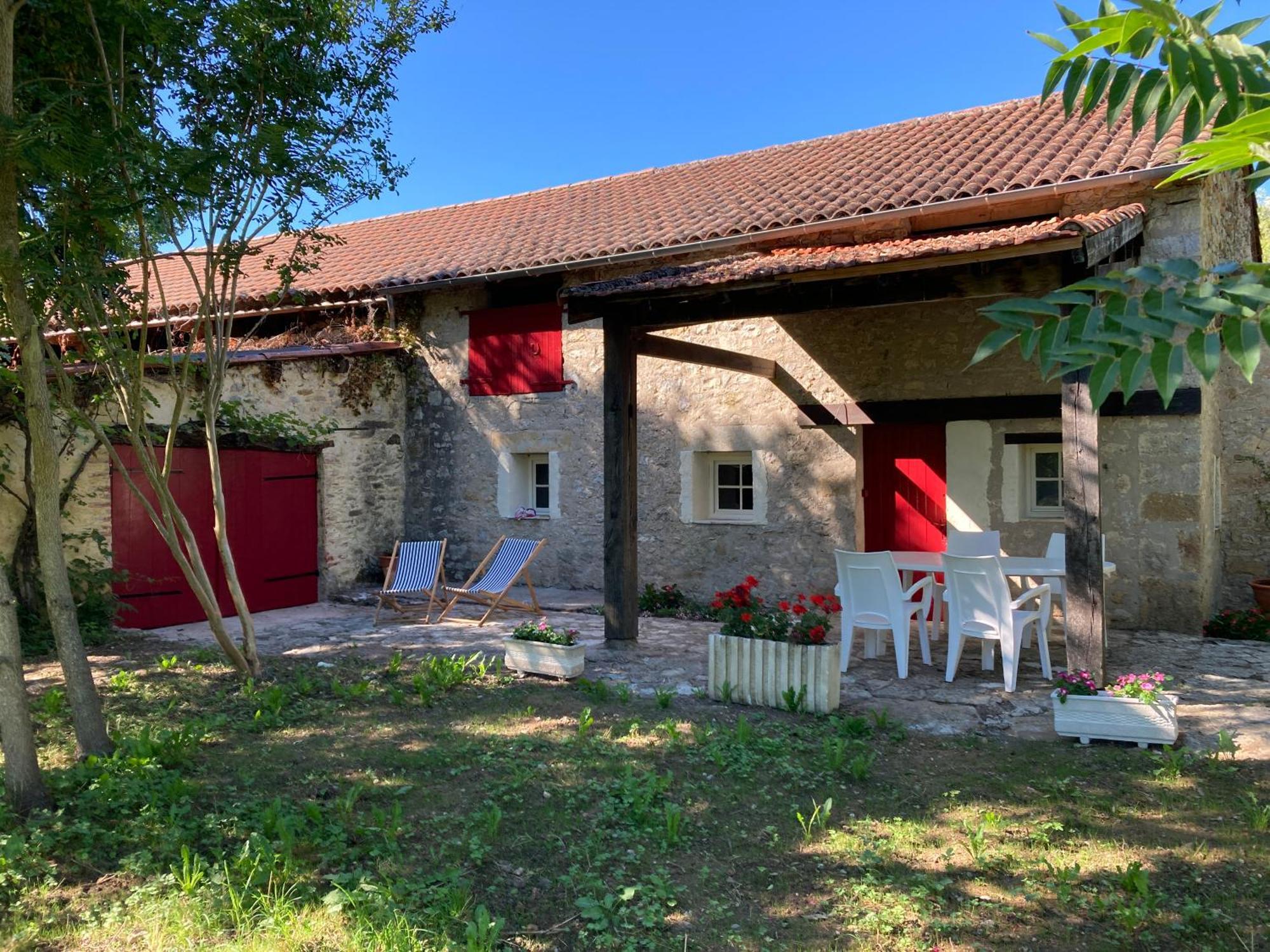 Sfeervol Vakantiehuis Op Landgoed Aan De Dordogne Villa Prudhomat Exterior photo